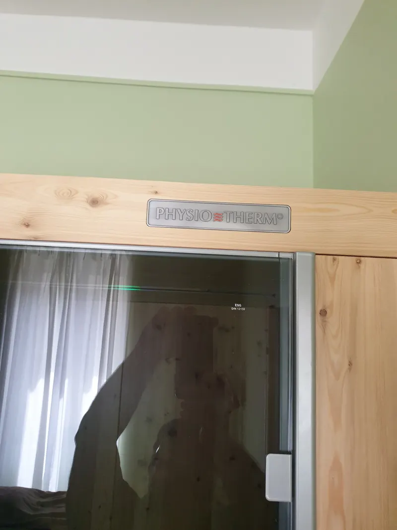 Détail du radiateur électrique du sauna